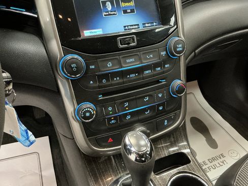 Used 2014 Chevrolet Malibu LT w/ Power Convenience Package FWD image 16