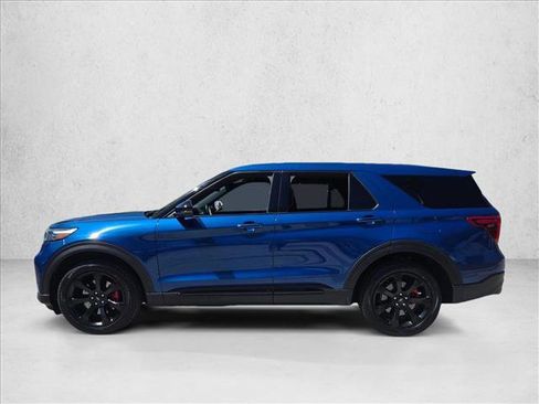 Certified 2022 Ford Explorer ST w/ Equipment Group 401A AWD/4WD image 9