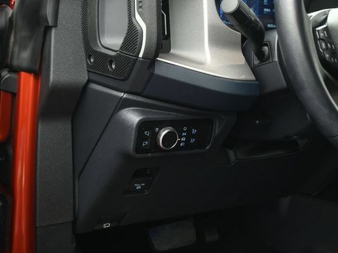 Certified 2024 Ford Bronco Outer Banks AWD/4WD image 11