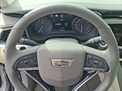 Certified 2023 Cadillac XT6 Premium Luxury w/ Technology Package image 13