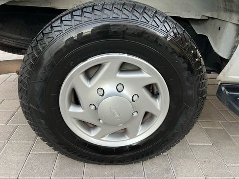 Used 2014 Ford E-350 and Econoline 350 XL image 23