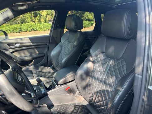 Used 2018 Audi SQ5 Prestige w/ Prestige Package AWD/4WD image 8