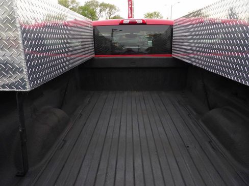 Used 2014 GMC Sierra 1500 SLE w/ Suspension Package, Off-Road RWD image 4