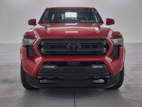 Certified 2025 Toyota Tacoma SR5 image 2