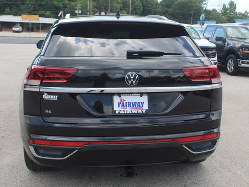 Used 2020 Volkswagen Atlas Cross Sport SE FWD image 12