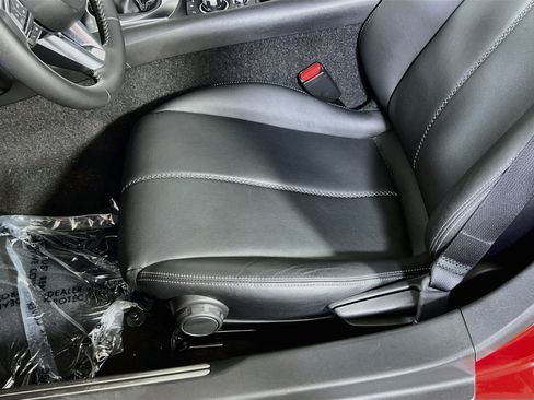 Used 2021 MAZDA MX-5 Miata RF Grand Touring RWD image 19