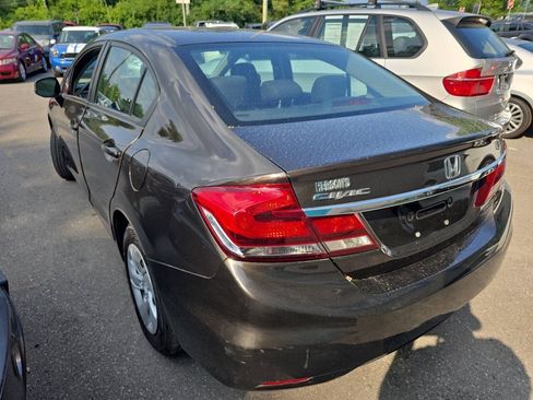 Used 2013 Honda Civic LX image 4