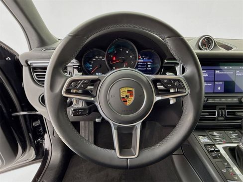 Used 2021 Porsche Macan image 15