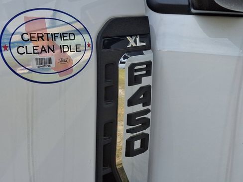 New 2026 Ford F450 XL w/ XL Chrome Package RWD image 21