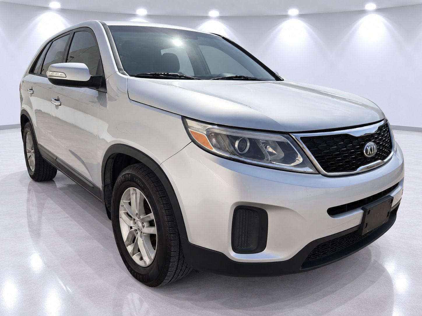 Used 2014 Kia Sorento LX FWD image 1