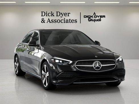 Used 2025 Mercedes-Benz C 300 Sedan image 35