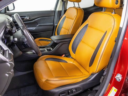 Used 2019 GMC Acadia SLT image 21