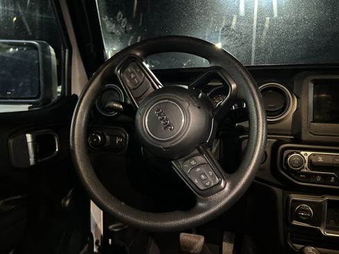 Used 2023 Jeep Wrangler Sport image 15