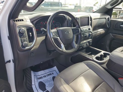 Used 2020 Chevrolet Silverado 1500 LT Trail Boss image 18