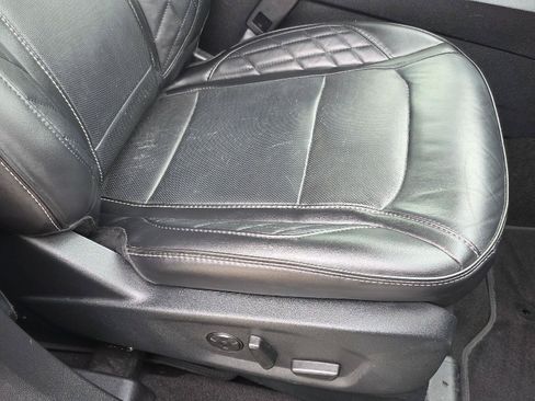 Used 2019 Ford Explorer Platinum AWD/4WD image 36