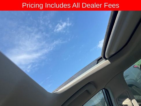Used 2016 Toyota Avalon Limited w/ Toyota Safety Sense Package FWD image 9