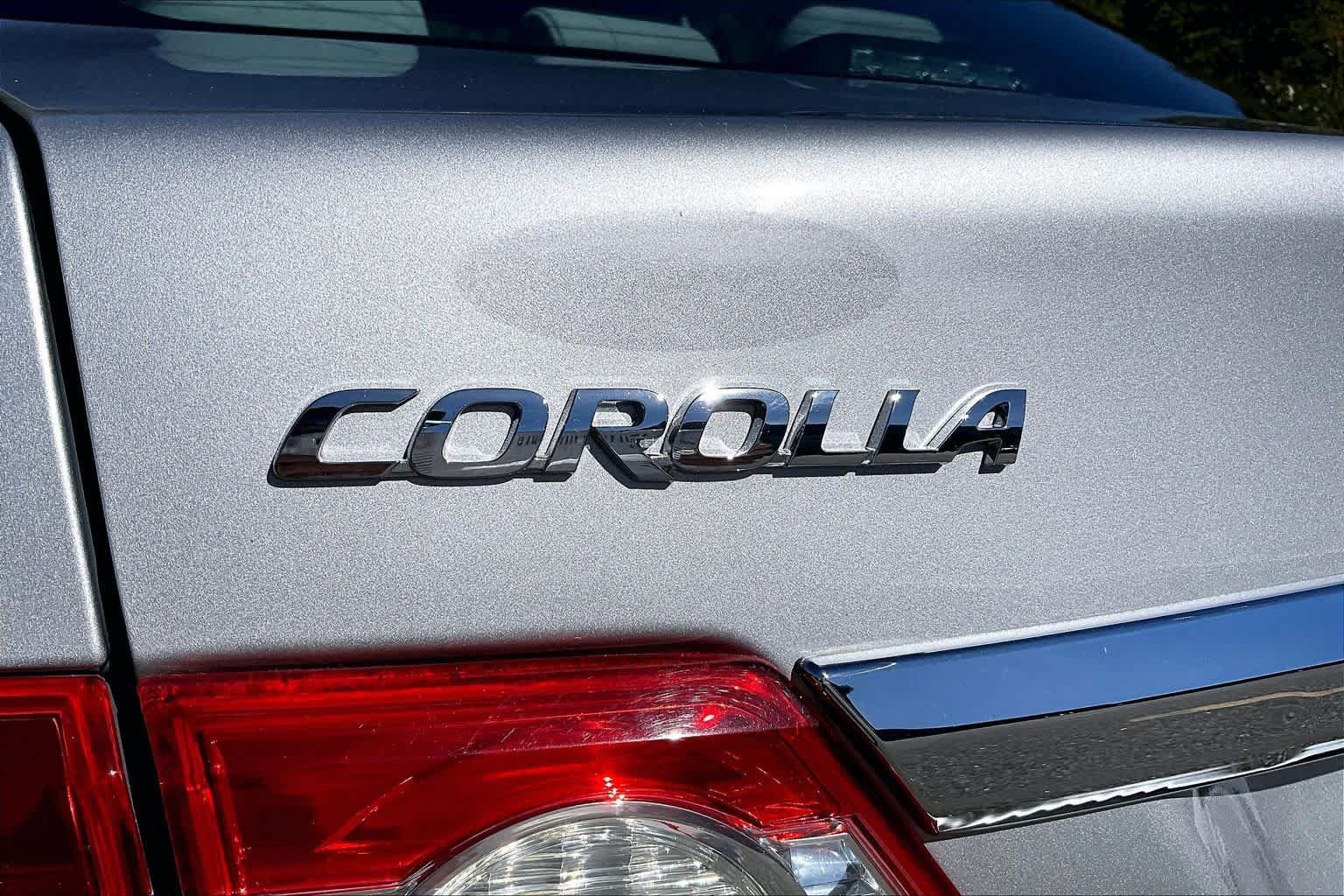 Used 2012 Toyota Corolla LE FWD image 31