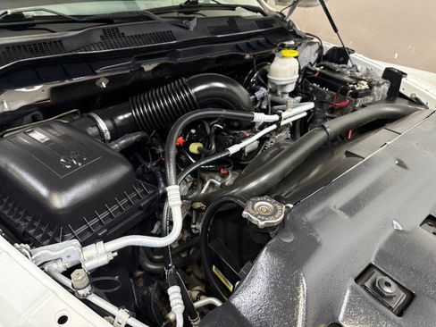 Used 2020 RAM 1500 Classic SLT image 75