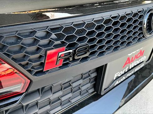 Certified 2023 Audi R8 V10 performance image 38