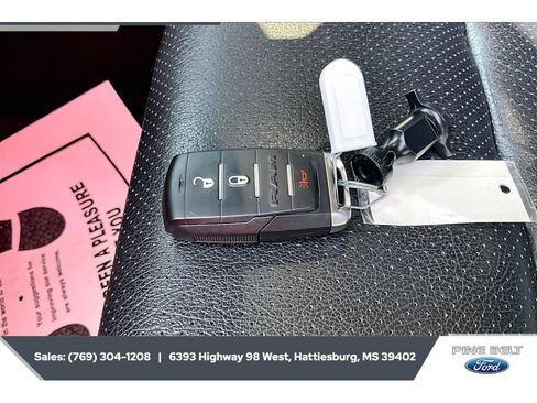 Used 2019 RAM 1500 Tradesman AWD/4WD image 9
