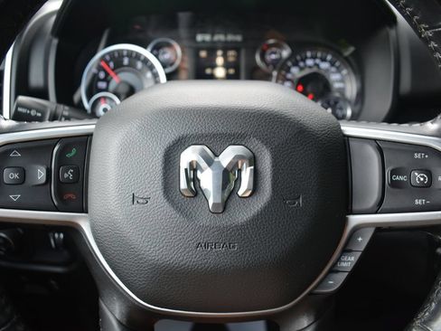 Used 2022 RAM 1500 Big Horn AWD/4WD image 11