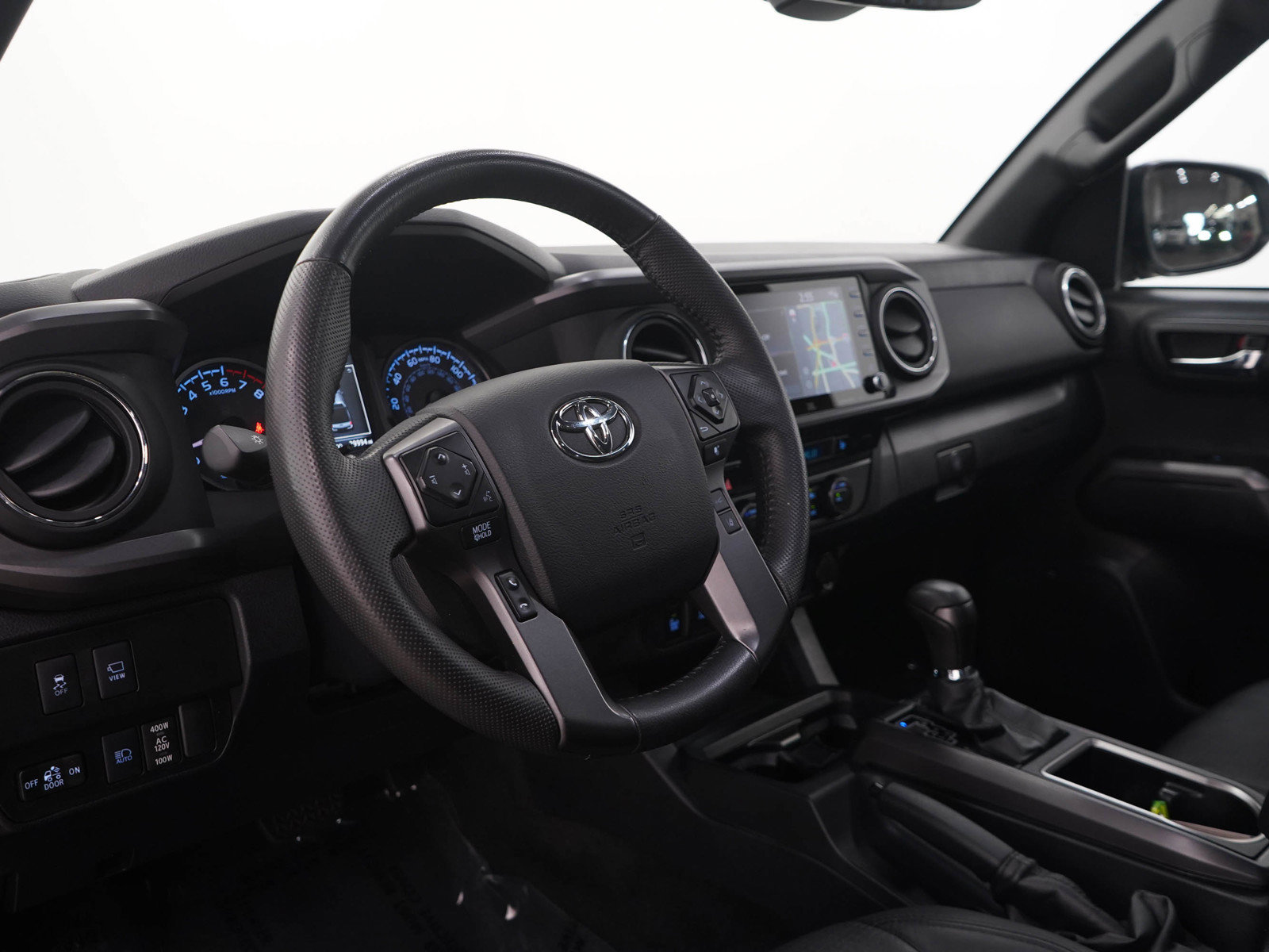 Used 2022 Toyota Tacoma TRD Off-Road w/ TRD Premium Off Road Package AWD/4WD image 26