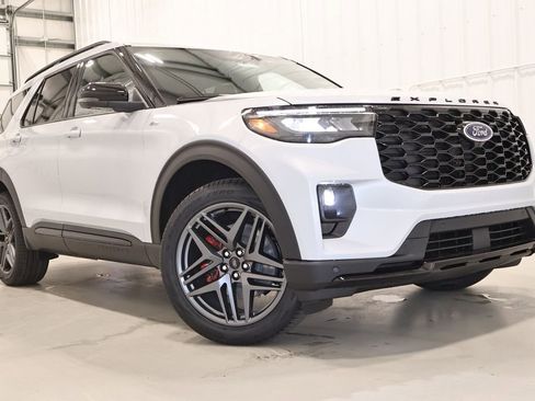 New 2026 Ford Explorer ST-Line AWD/4WD image 37