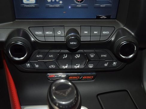 Used 2015 Chevrolet Corvette Z06 w/ 3LZ Preferred Equipment Group image 31