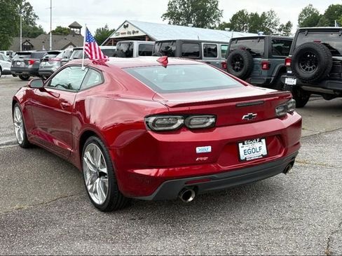 Used 2022 Chevrolet Camaro LT w/ Design Package 1 image 5