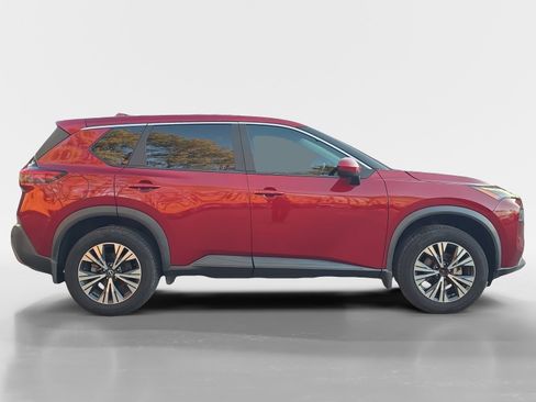 Used 2023 Nissan Rogue SV image 6