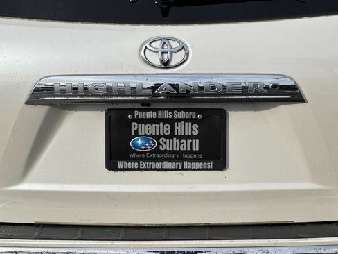 Used 2012 Toyota Highlander FWD image 27