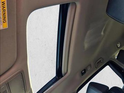 Used 2024 Honda Odyssey EX-L image 16