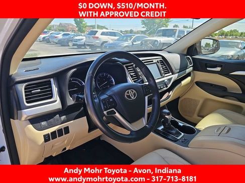 Used 2017 Toyota Highlander XLE AWD/4WD image 9