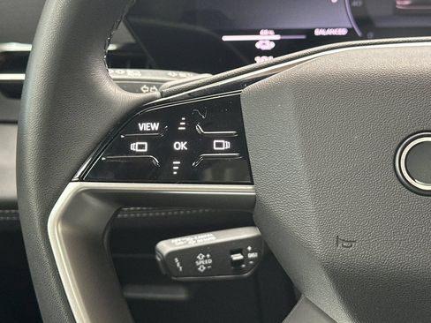 Used 2025 Audi Q6 e-tron Premium w/ Convenience Package AWD/4WD image 31