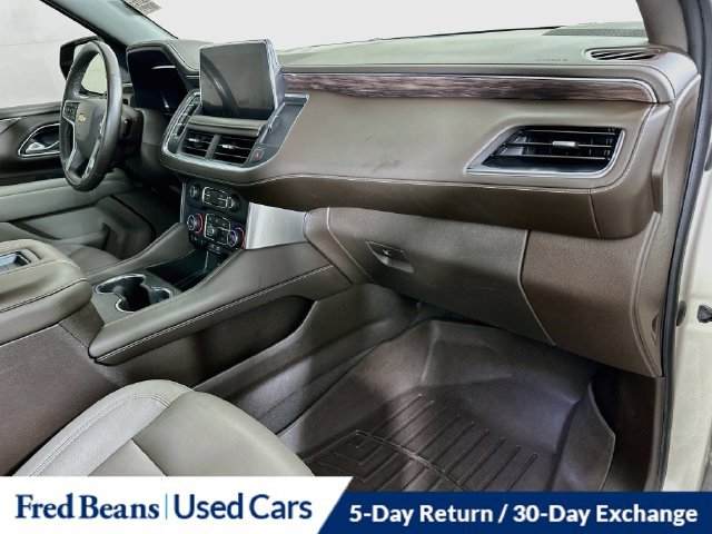 Used 2022 Chevrolet Suburban LT w/ Luxury Package AWD/4WD image 38