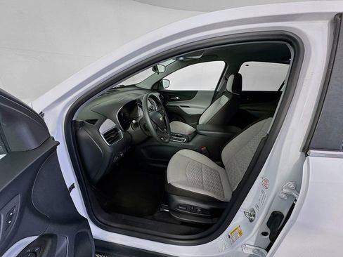 Used 2023 Chevrolet Equinox LT FWD image 19