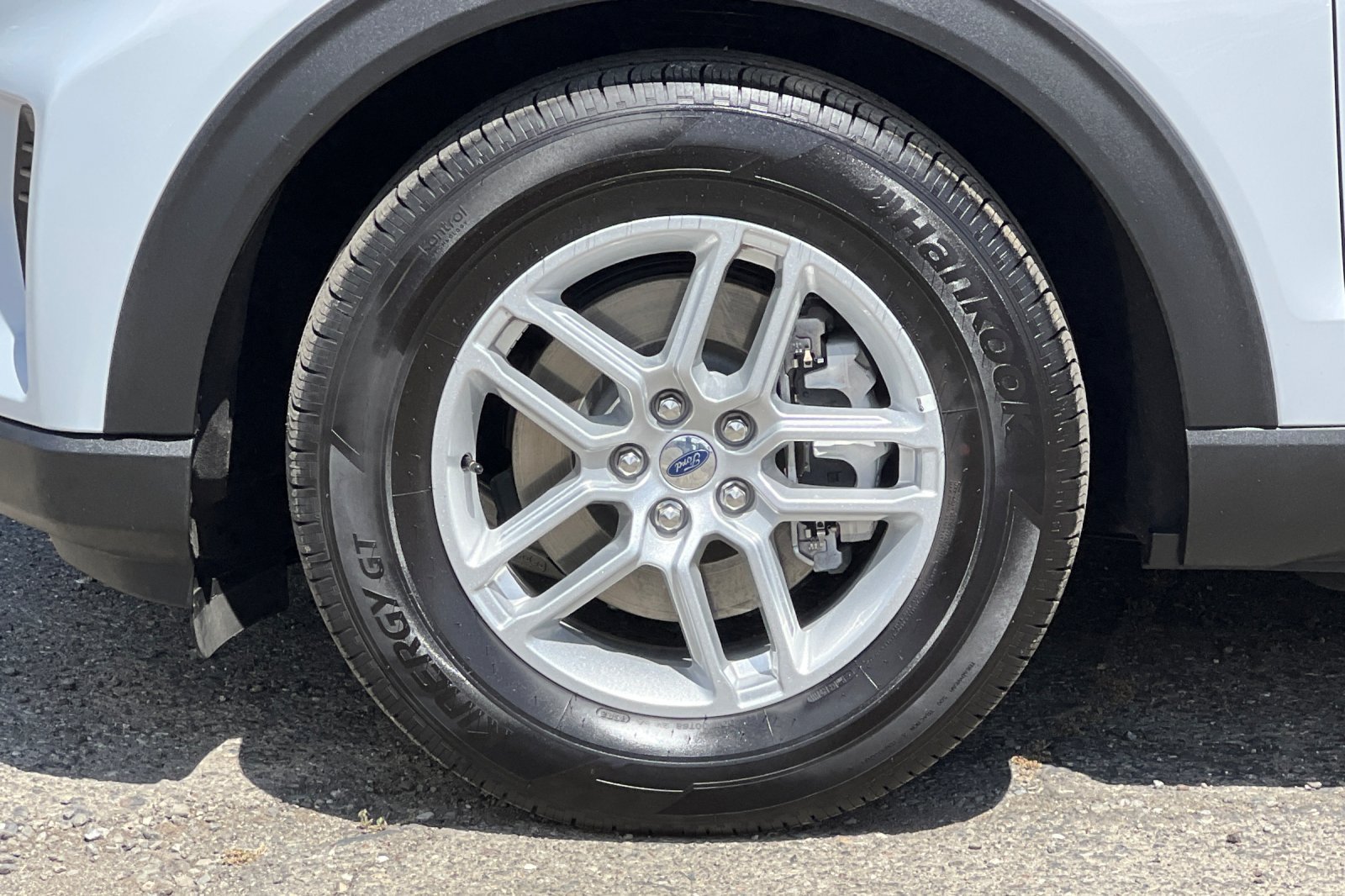 Used 2026 Ford Explorer Active RWD image 27