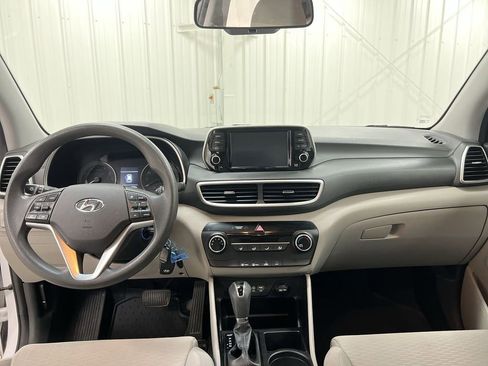 Used 2019 Hyundai Tucson SE image 10