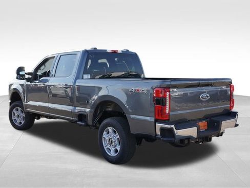 New 2026 Ford F250 XLT w/ XLT Premium Package image 5