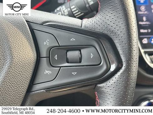 Used 2021 Chevrolet TrailBlazer RS w/ Sun and Liftgate Package AWD/4WD image 26