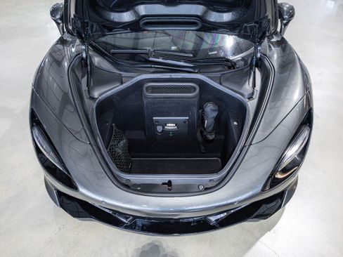 Used 2020 McLaren 720S Luxury image 30