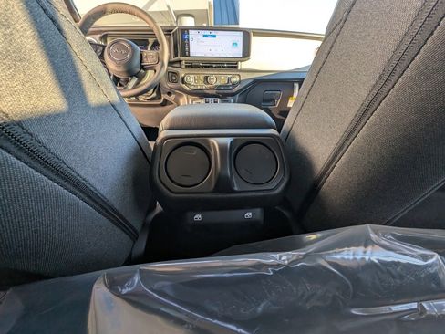 New 2026 Jeep Gladiator Sport image 35