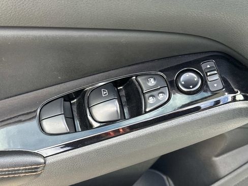 Used 2024 Nissan Altima 2.5 SR image 18