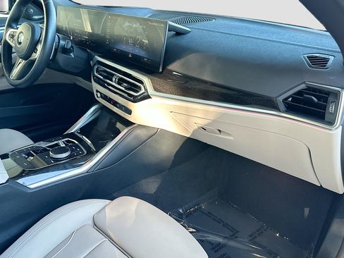 Certified 2024 BMW M440i Convertible w/ Premium Package image 30