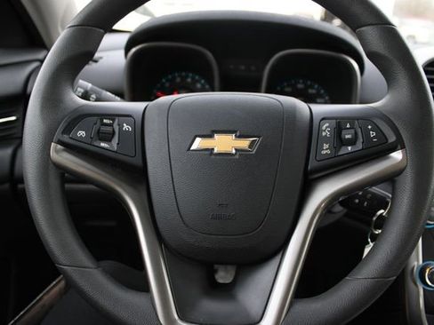 Used 2015 Chevrolet Malibu LT w/ Power Convenience Package image 8