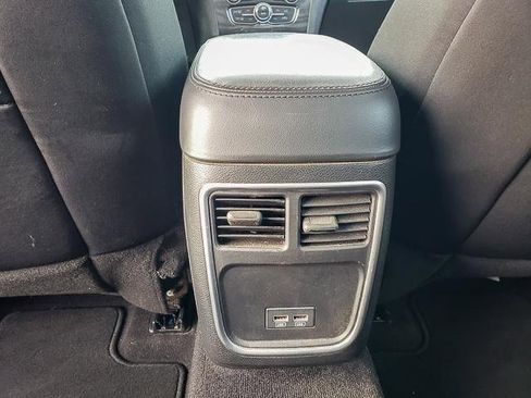 Used 2020 Chrysler 300 Touring w/ Sport Appearance Package image 22