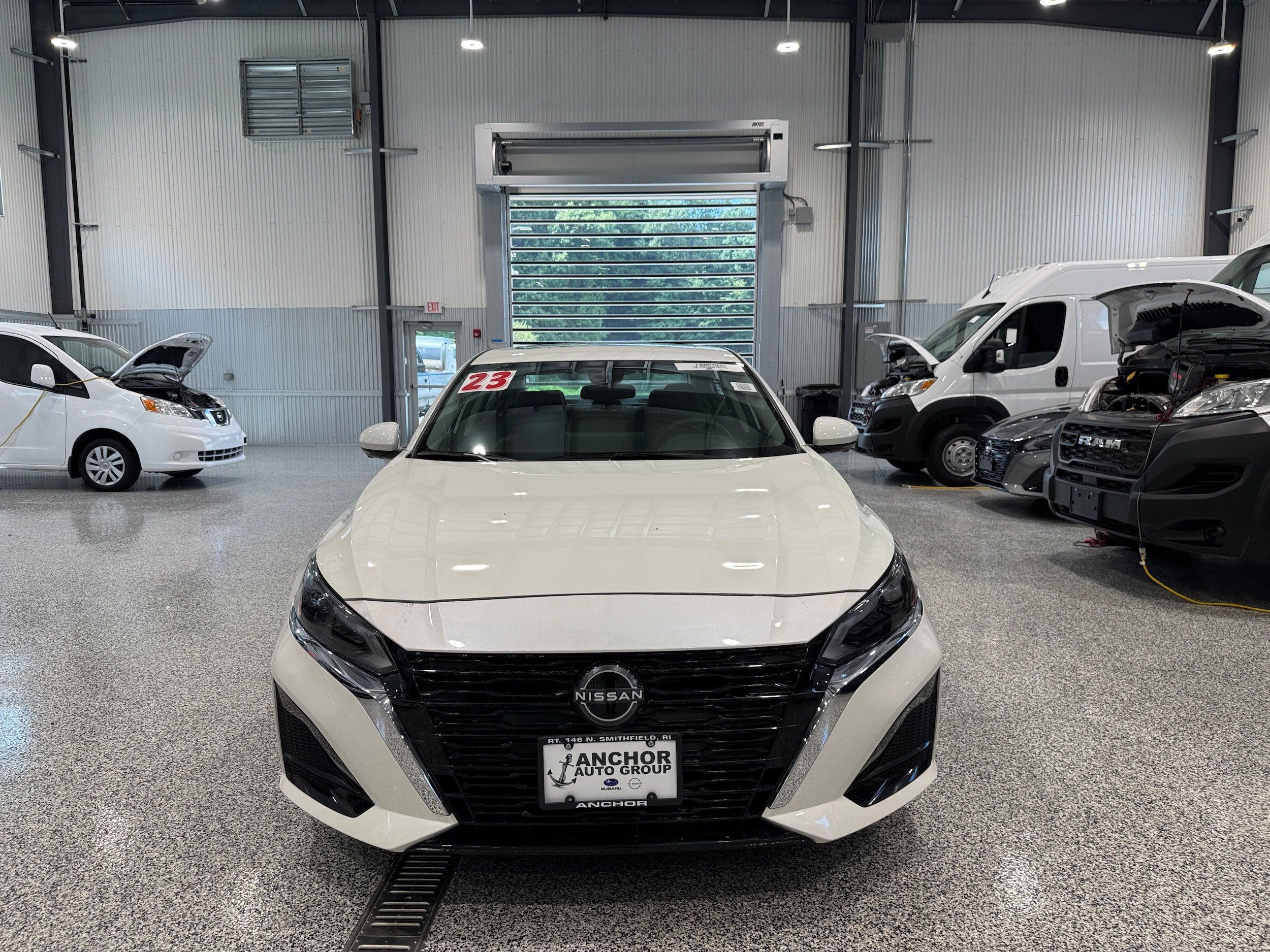 Used 2023 Nissan Altima 2.5 SL FWD image 2