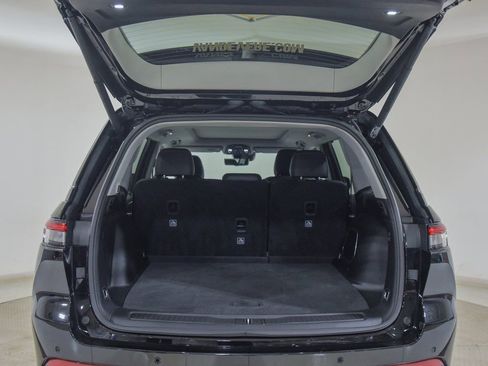 Used 2022 Jeep Grand Cherokee Limited 4xe w/ Luxury Tech Group II image 14