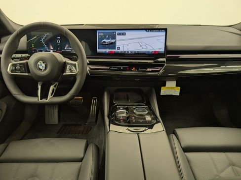 New 2026 BMW 530i xDrive w/ M Sport Package AWD/4WD image 24