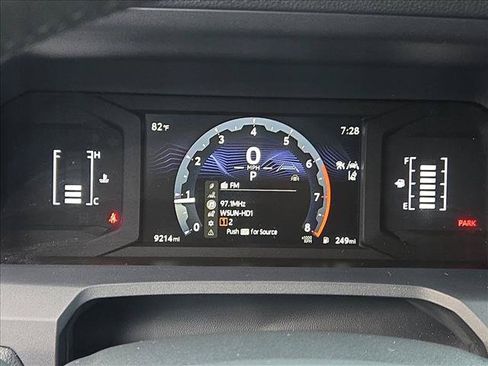 Used 2025 Toyota 4Runner SR5 AWD/4WD image 9